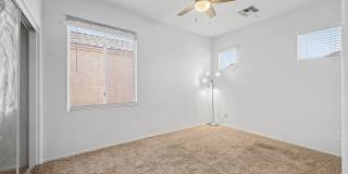 1944 N 77TH Glen Gallery 24