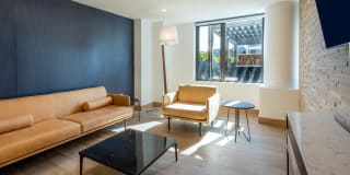 660 Washington Gallery 56