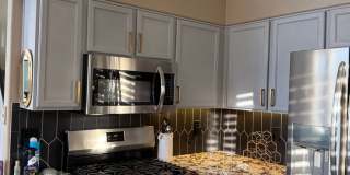 Move in Special- Beautiful Furnished 3 Bedroom/2.5 Bathroom Single Family Home with Flexible Lease terms. Gallery 5