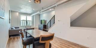 New Downtown Longmont Townhome | Office + 2BDR Gallery 17