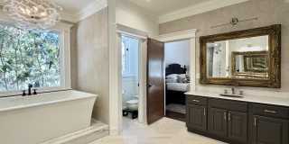9 Oak Brook Boulevard Gallery 23
