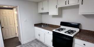 Quaint 2 Bedroom Single Family Home in York Gallery 4