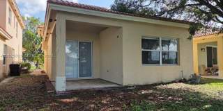 3766 NE 9th Ct Gallery 20