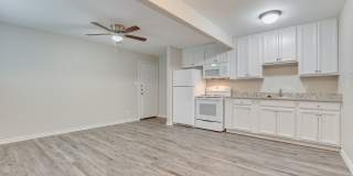 Oak Street Flats Gallery 1