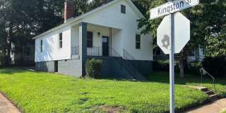 Charming 2-Bedroom Bungalow in Spartanburg – Lawn Care & Trash Included! Gallery 1