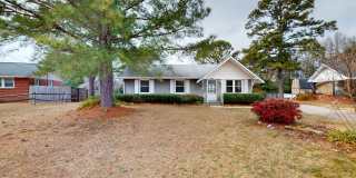 Charming 4 Bedroom Home in Convenient Location! Gallery 1