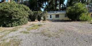 Large 2 Bed 1 Bath House with Fenced Yard and Washer Dryer Hookups Gallery 1