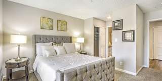 The Grove Gallery 22