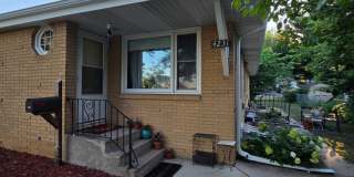 4229-4231 Unity Ave N Gallery 1