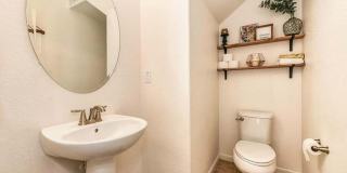 NICE TWO STORY HOME IN WEST ROSEVILLE! Gallery 7