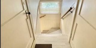24 Somerset unit: 2 Gallery 12