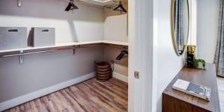 Icon Apartment Homes at Ferguson Farm Gallery 10