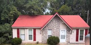 NEWLEY UPDATED HOME! AVAILABLE NOW! Gallery 1