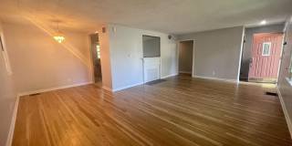 1822 E. 2nd St. Gallery 8