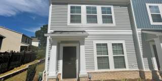 New 3 Bedroom Townhome! Gallery 3