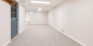 229 Linden Street Gallery 21