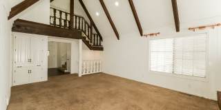 5 BR/2.5BA | Sprawling Single Family Home | 2-Car Garage | Huge backyard! Gallery 11