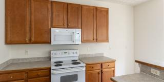 Beautifully maintained 4 bedroom, 2.5 bathroom home for rent in South Chesapeake! Gallery 27