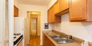 509 W Briar Pl Gallery 2