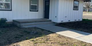 NEWLY REMODELED! Walking distance from Downtown Dixon! Gallery 1