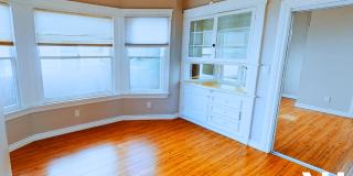 Exceptional Five Bedroom Home Near USC Campus! Gallery 11