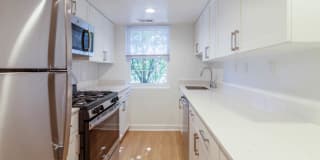 Sheffield Court Gallery 13