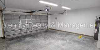 Newer 4 Br, 2 Bath home Gallery 9