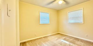 2 Bedroom in Lindley Park close to UNCG Gallery 10