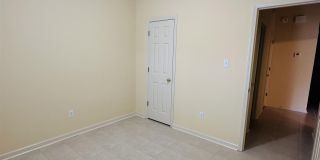 596 W ASHLEY GLEN Cir Gallery 21