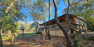 Country Living with 4 Bedrooms plus an Office! Gallery 1