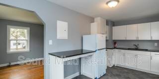 1729 Dallas Street Gallery 11