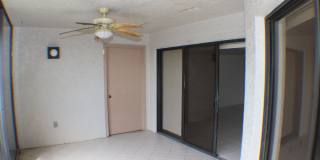 2/2 Condo with Marina and River Views-Includes cable and water Gallery 5