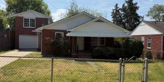 Large Home in Great Area Gallery 4