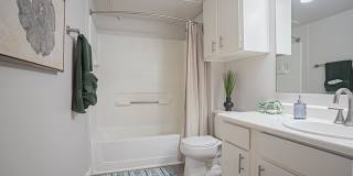 Austin Crest Apartments Gallery 18