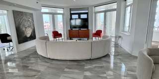 300 SE 5th Avenue Gallery 6