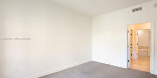 16101 Emerald Estates Dr Gallery 25