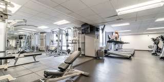 77 Park Avenue Gallery 25