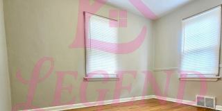 Charming 2-bedroom, 1-bath home with detached garage! Gallery 8