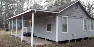Cozy House located in a very quiet neighborhood, perfect for a small family or young professional! Gallery 1