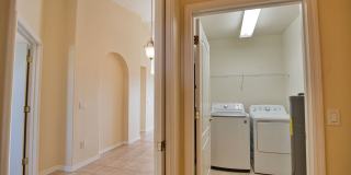 Annual Unfurnished 3rd Floor Condo in L Pavia with Community Pool! Gallery 29
