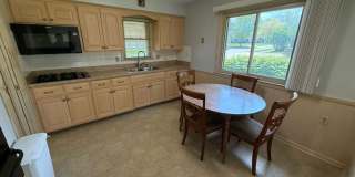 3 BED 1.5 BATH SINGLE FAMILY HOME Gallery 1