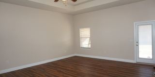 Crestivew: 4 Bedroom in Liberty Oaks Gallery 4