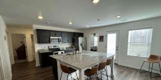 COMING SOON: BEAUTIFUL 3 BEDROOM / 2 BATHROOM HOUSE LOCATED IN JOPLIN MO WITH FENCED IN YARD! Gallery 4