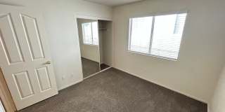 Cozy 3Bed/2Bath/2Car Residence located in beautiful Summerlin! Gallery 17