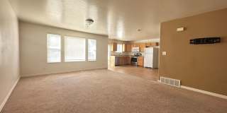 Large Single Family Home Now Available For Rent! Large Single Family Home Now Available For Rent! Gallery 1