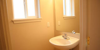 Spacious Salmon Creek Townhome for Lease - 13920 NE 7th Ct. Gallery 9