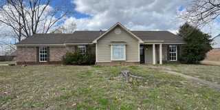 Renovated 4 Bedroom 2 Bath Home with 2 Car Garage for Rent! Gallery 1