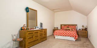 322 Cover Place Gallery 23