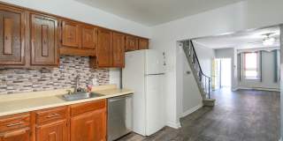 Charming Pennsport Rowhome with Private Backyard Oasis Gallery 9