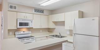 1/1 Condo in Gated Lakefront Community of Altamonte Springs! Gallery 14